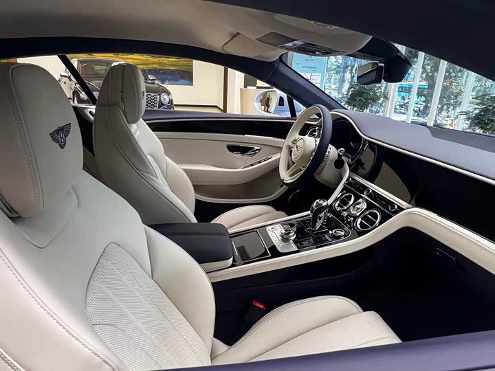 Фото 7 - Bentley Continental GT Hybrid