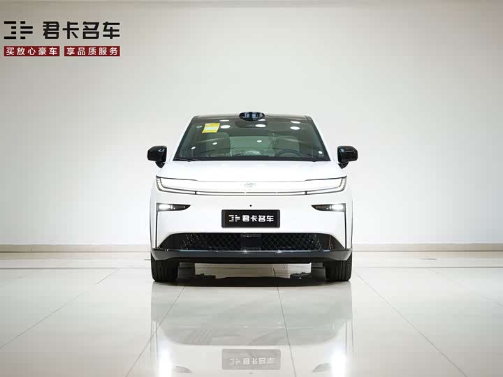 Фото 2 - Toyota bZ3X