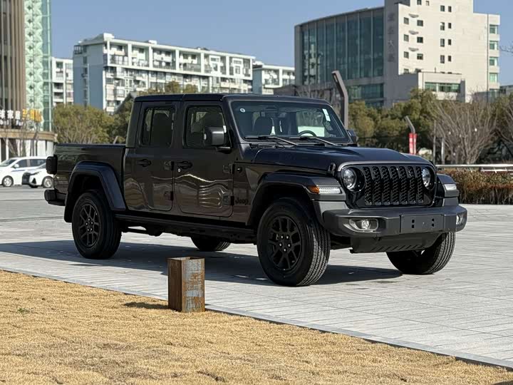 Фото 6 - Jeep Gladiator
