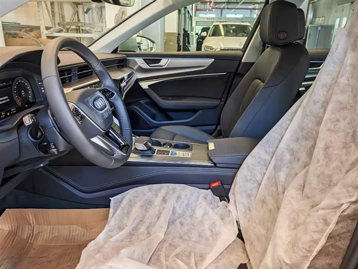 Фото 5 - Audi A6