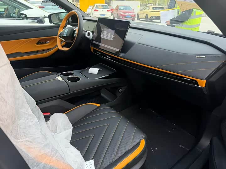 Фото 2 - Changan Deepal SL03