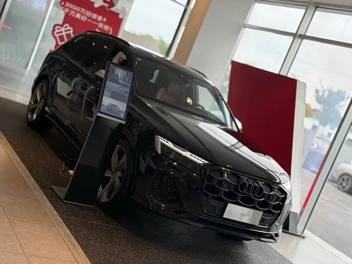 Фото 1 - Audi SQ7