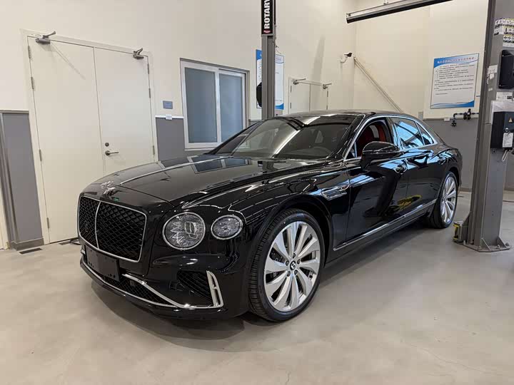 Фото 2 - Bentley Flying Spur Hybrid