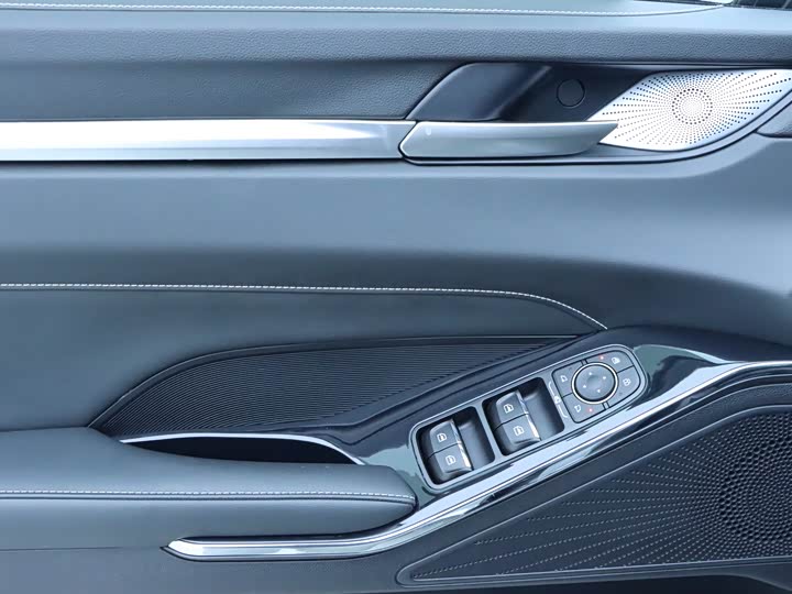 Фото 7 - Volkswagen ID.4 Crozz