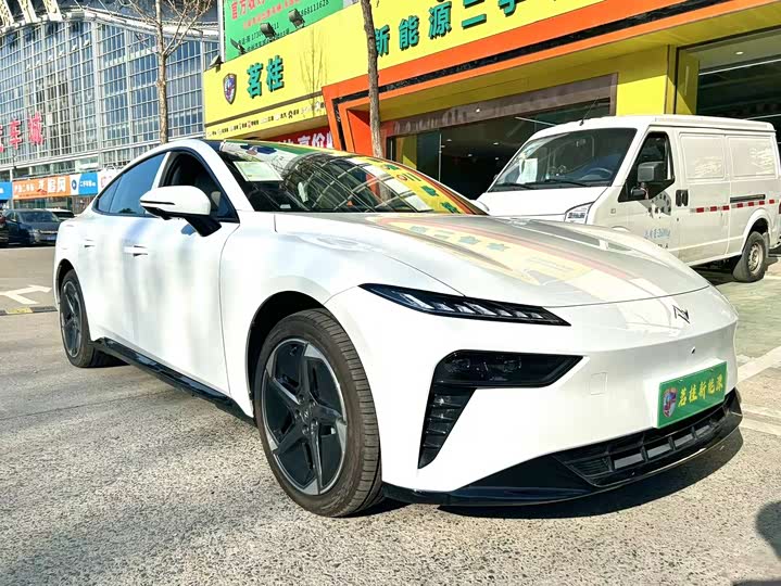 Фото 3 - Dongfeng Yipai eπ 007