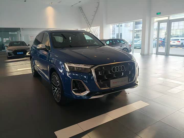 Фото 4 - Audi SQ7