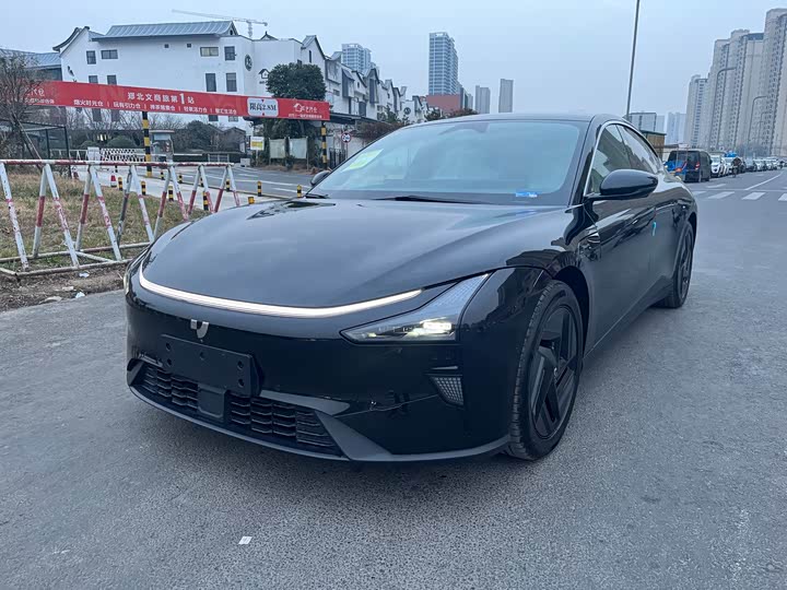 Фото 1 - Geely Jiyue 07