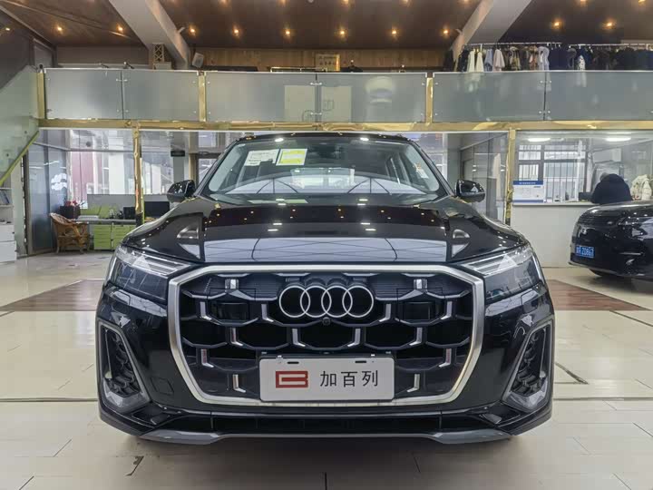 Фото 2 - Audi Q7