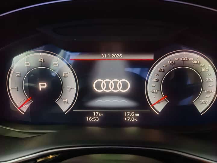 Фото 4 - Audi Q7