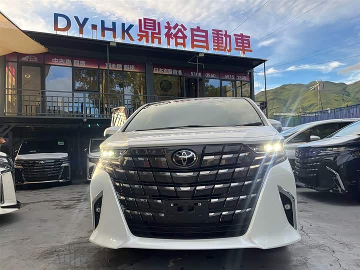 Фото 2 - Toyota Alphard