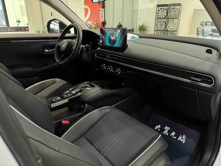 Фото 8 - Honda HR-V