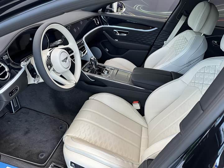 Фото 10 - Bentley Flying Spur Hybrid