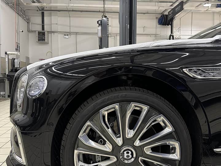 Фото 4 - Bentley Flying Spur Hybrid