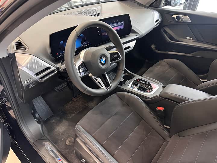 Фото 3 - BMW 2 Series