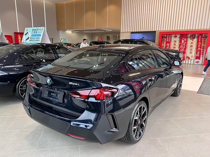 Фото 9 - BMW 2 Series