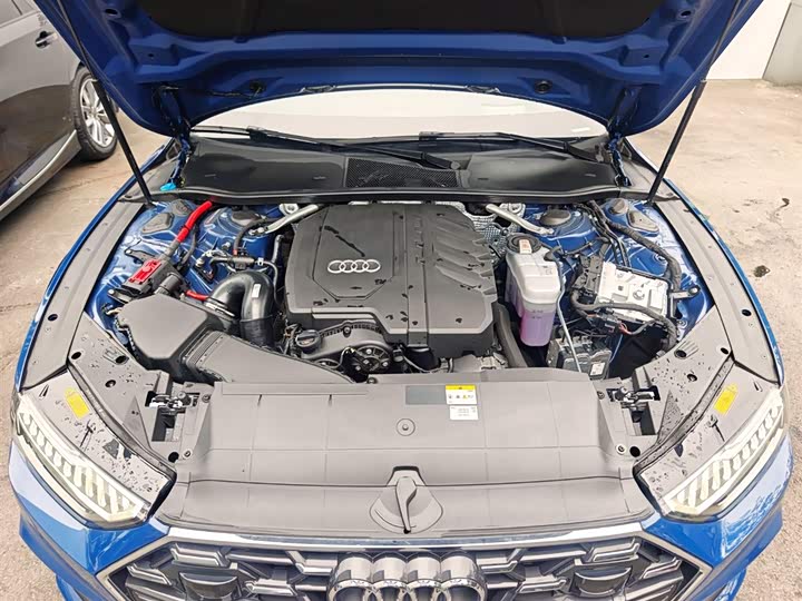 Фото 9 - Audi A7