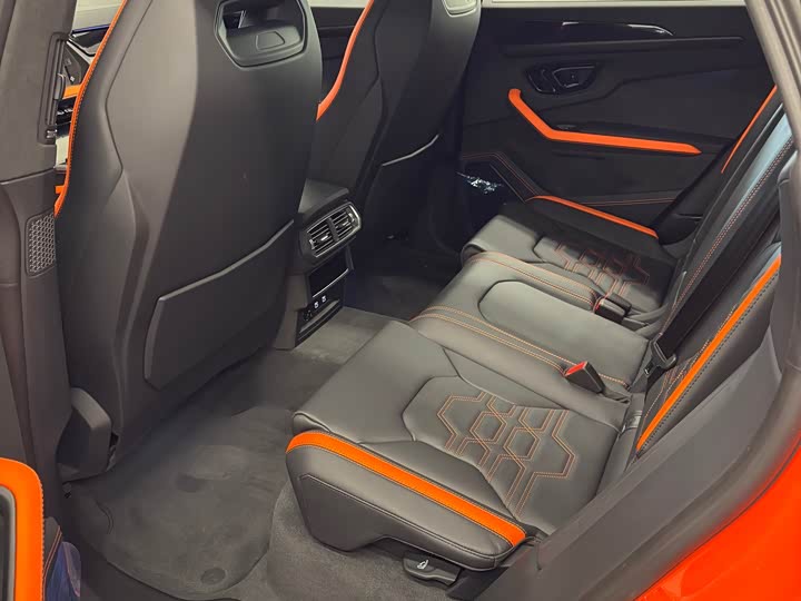 Фото 4 - Lamborghini Urus SE