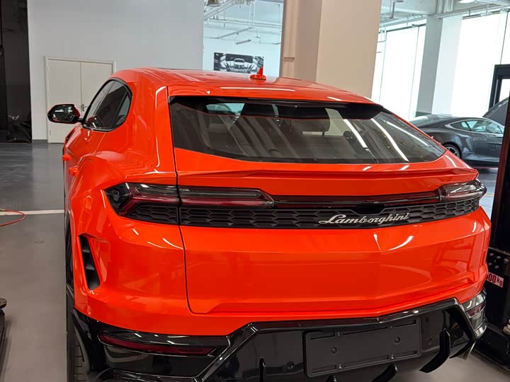 Фото 6 - Lamborghini Urus SE