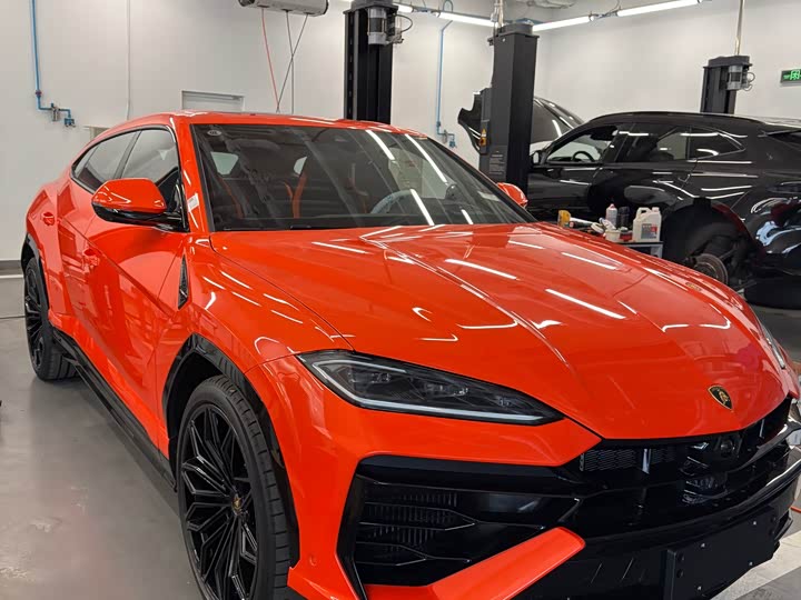 Фото 7 - Lamborghini Urus SE