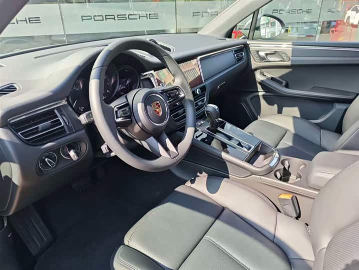 Фото 9 - Porsche Macan