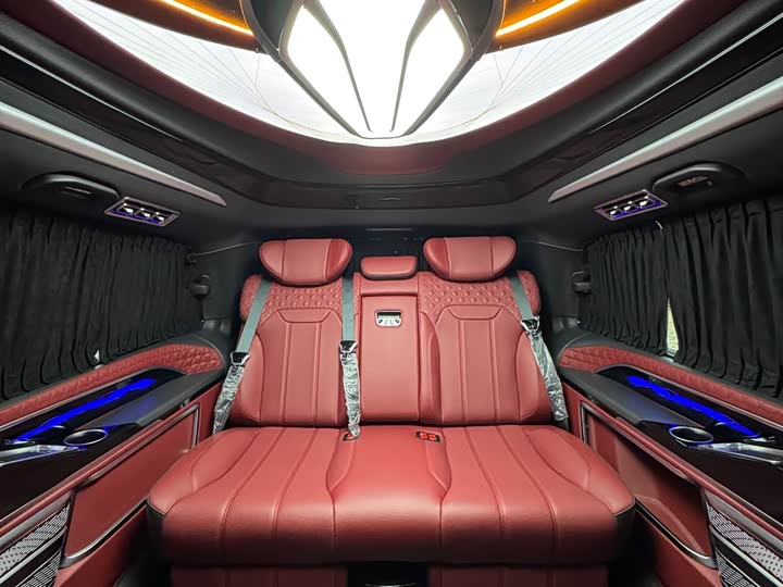 Фото 9 - Mercedes-Benz Vito