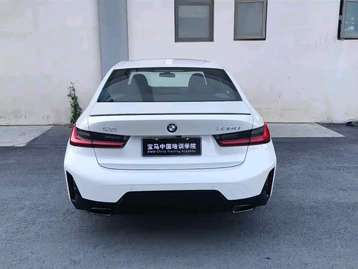 Фото 3 - BMW 3 Series