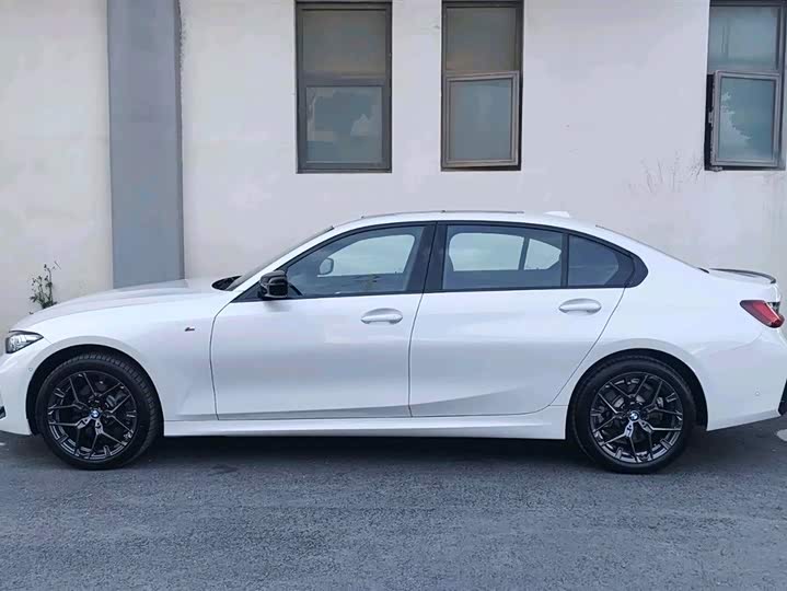 Фото 4 - BMW 3 Series