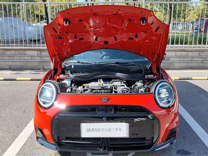 Фото 13 - Mini Cooper JCW