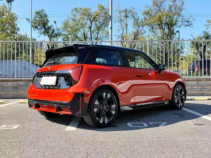 Фото 5 - Mini Cooper JCW