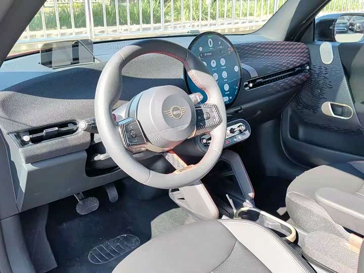 Фото 7 - Mini Cooper JCW