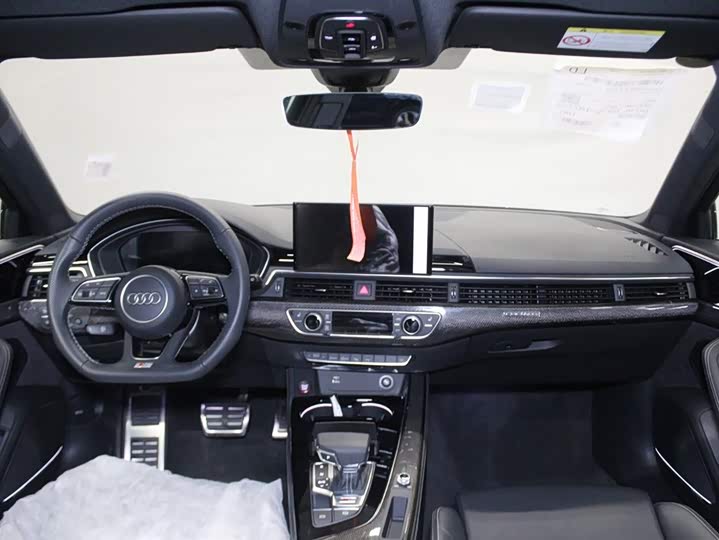 Фото 9 - Audi S4