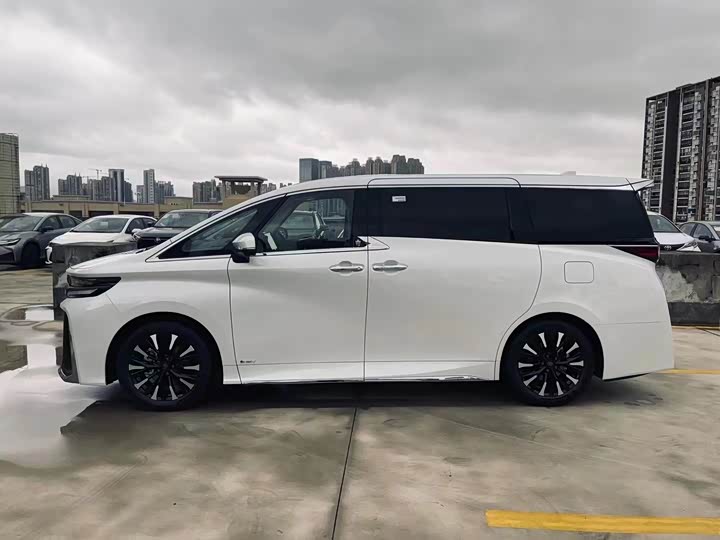 Photo 6 - Toyota Vellfire