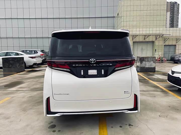 Photo 8 - Toyota Vellfire