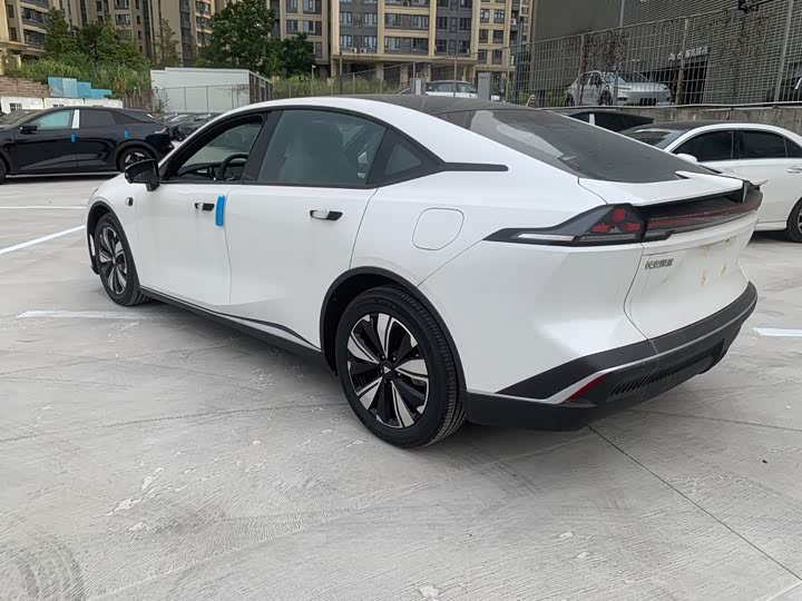 Фото 3 - Changan Deepal SL03