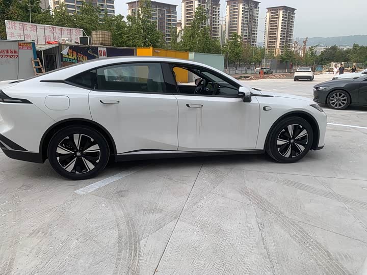 Фото 4 - Changan Deepal SL03