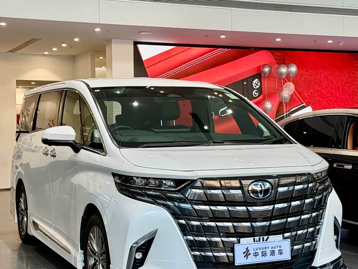 Фото 2 - Toyota Alphard