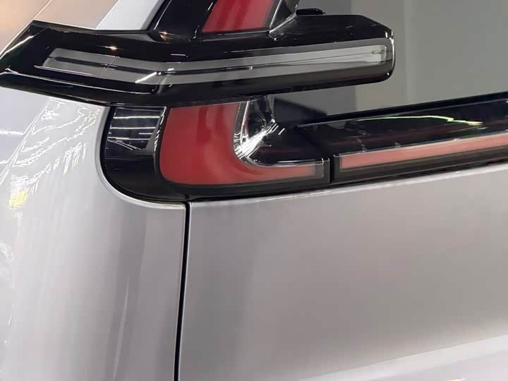 Фото 8 - Changan Qiyuan (Nevo) E07