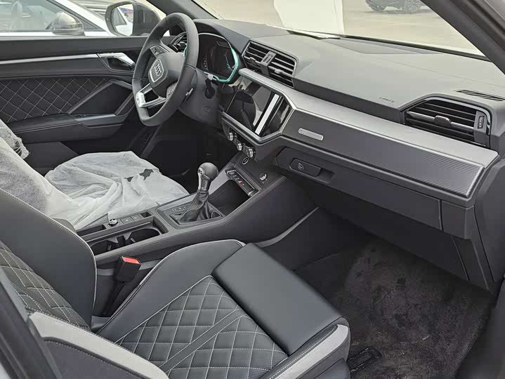 Фото 5 - Audi Q3 Sportback