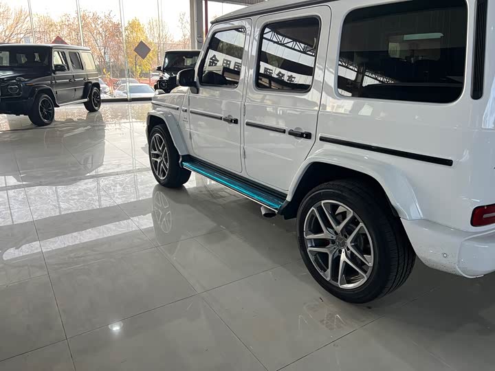Photo 14 - Mercedes-Benz G-Class AMG