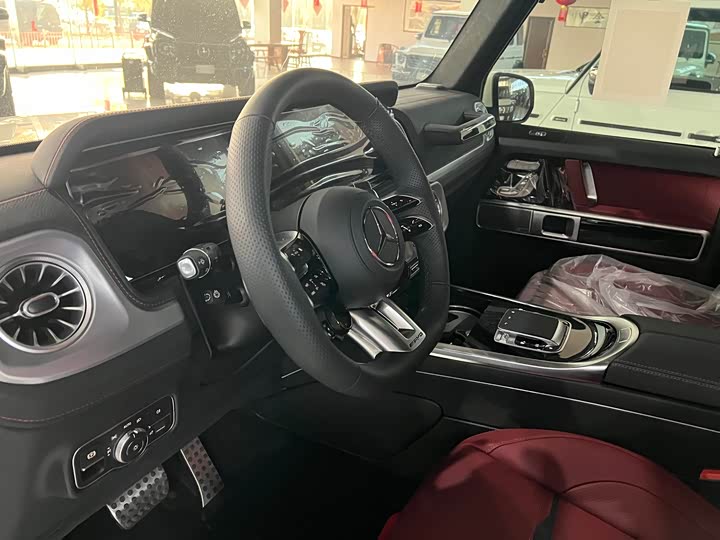 Photo 15 - Mercedes-Benz G-Class AMG