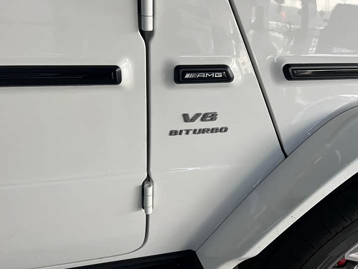 Photo 9 - Mercedes-Benz G-Class AMG