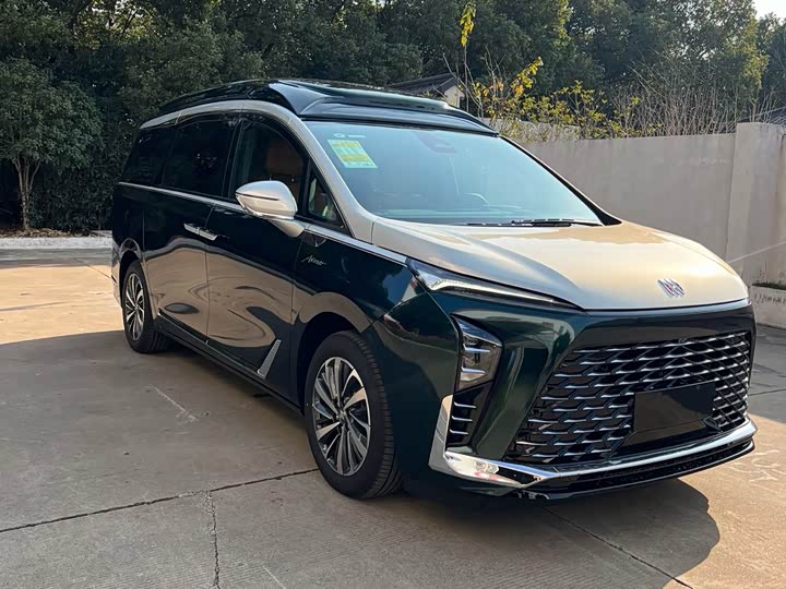 Фото 3 - Buick GL8 Hybrid