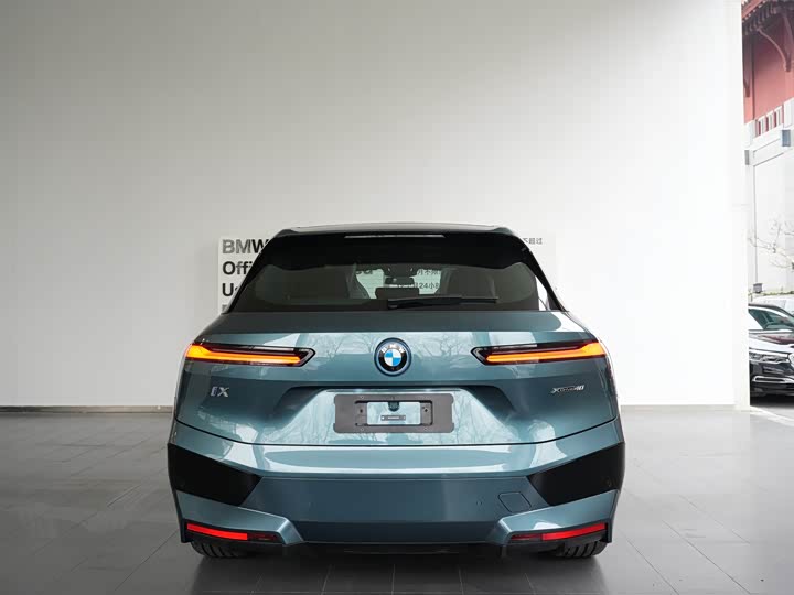 Фото 4 - BMW iX