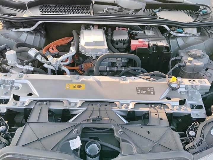 Фото 15 - BMW iX