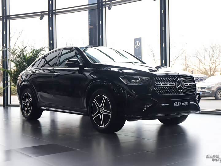 Фото 3 - Mercedes-Benz GLE-Class Coupe