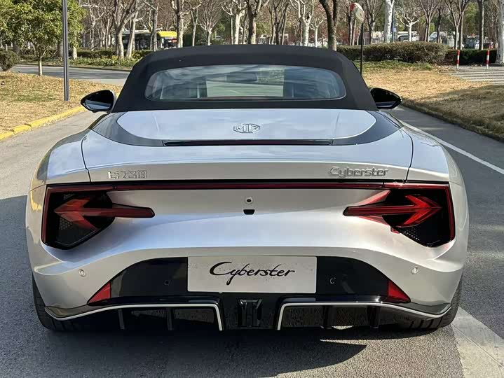 Фото 17 - MG Motor Cyberster