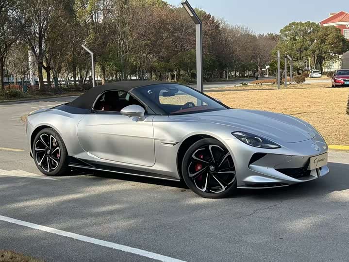 Фото 21 - MG Motor Cyberster