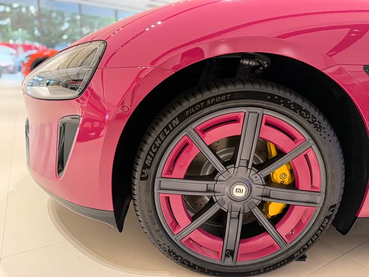 Фото 4 - Xiaomi SU7