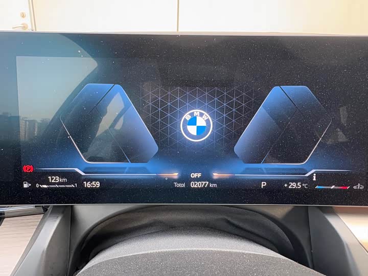 Фото 18 - BMW 5 Series