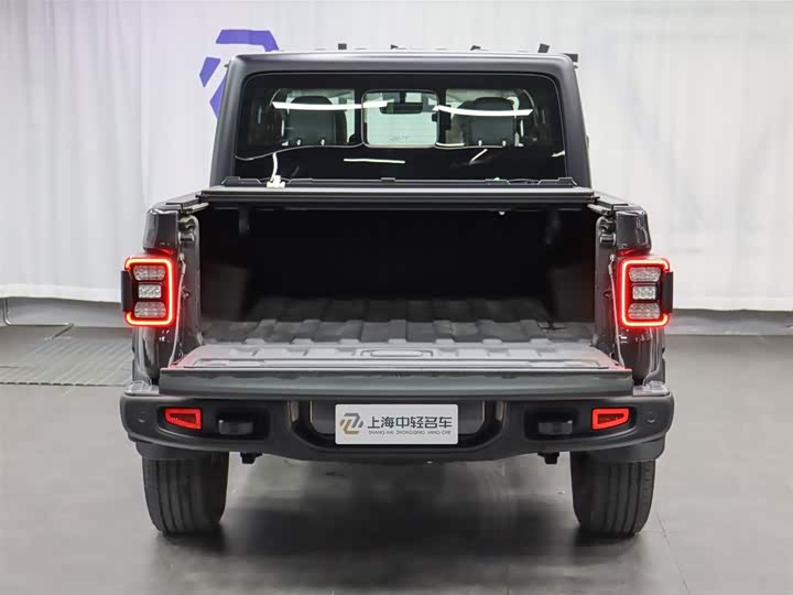 Фото 5 - Jeep Gladiator